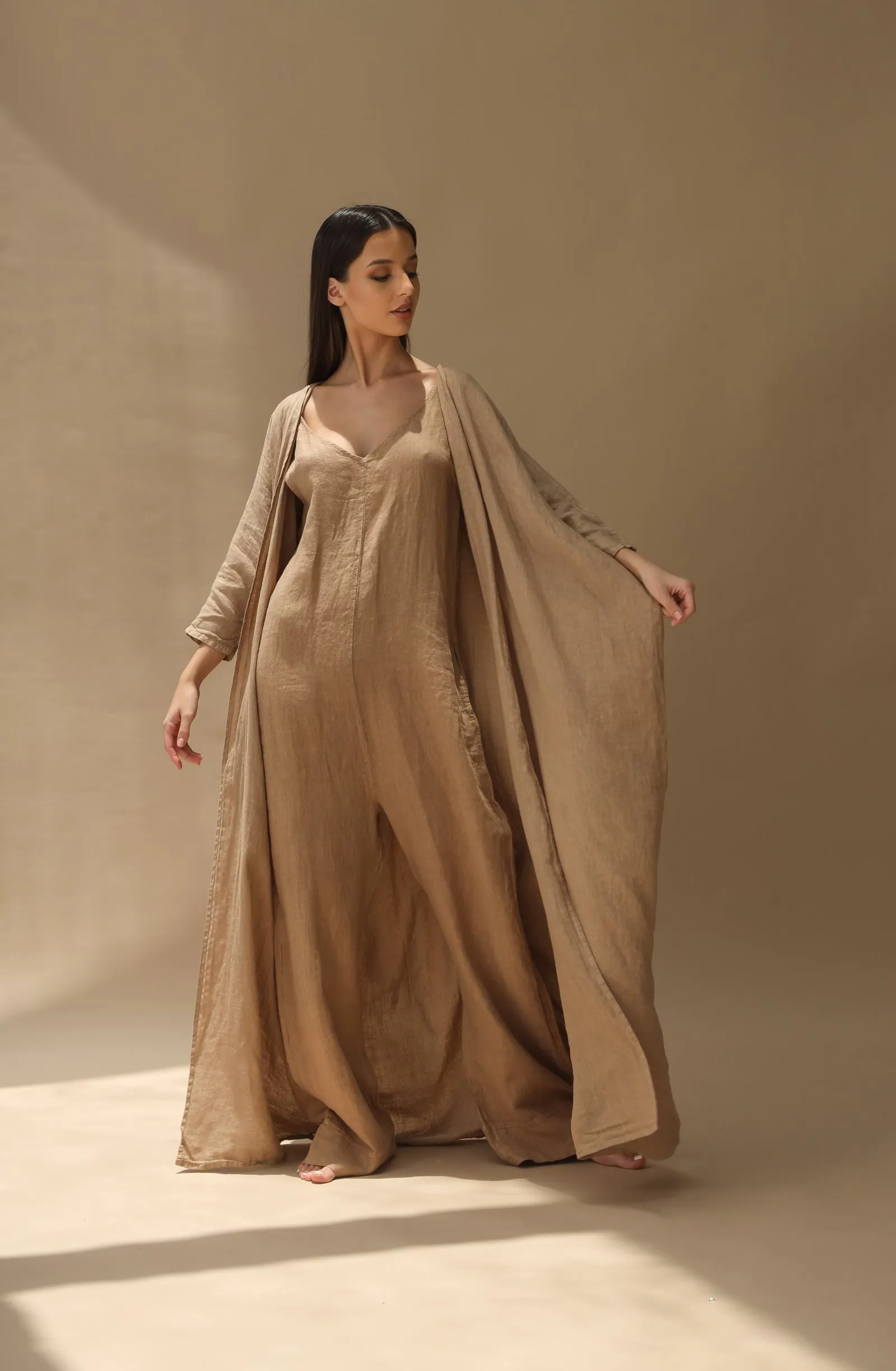 Aria Pure Linen Bisht Abaya Cammello