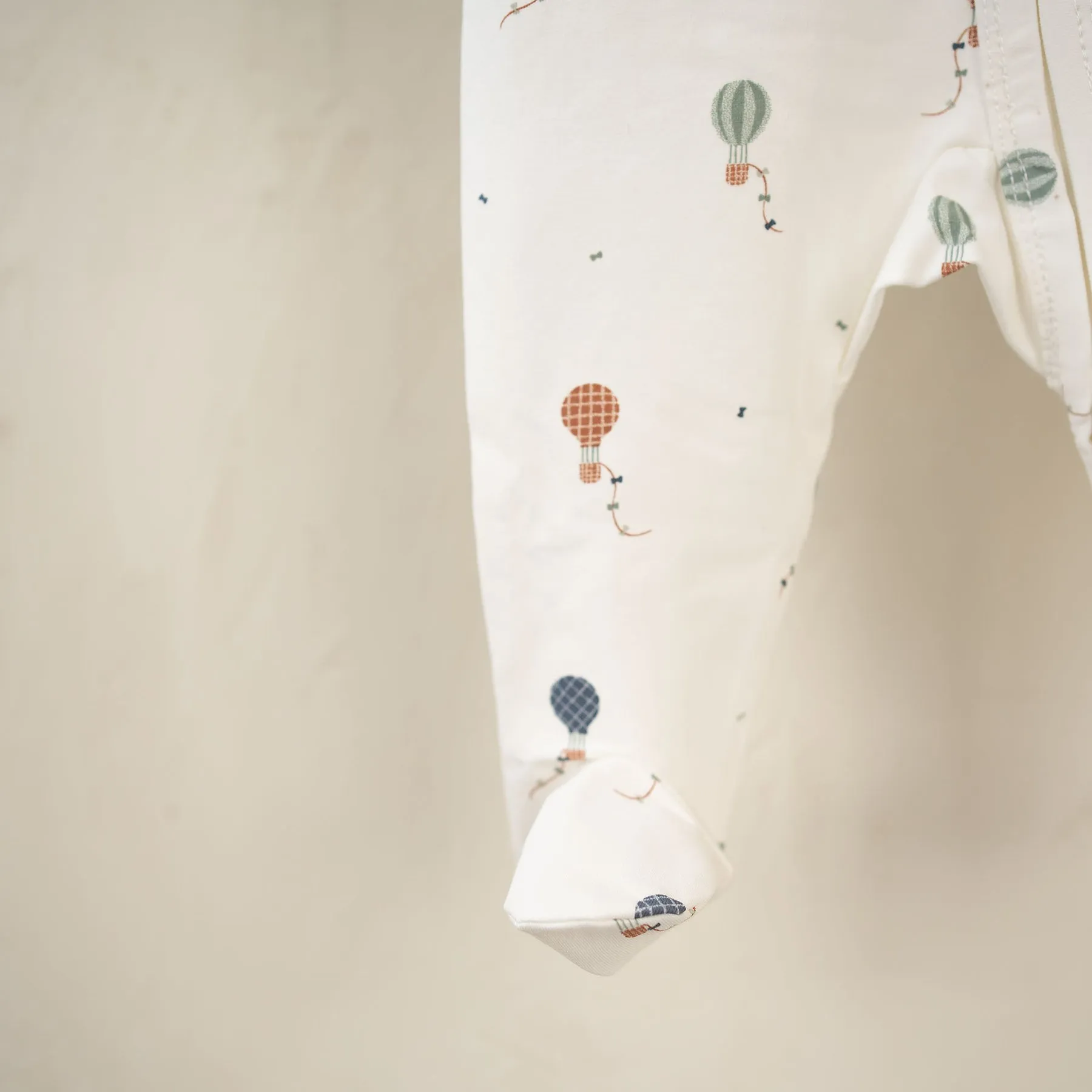 JBØRN Organic Cotton Baby Sleepsuit